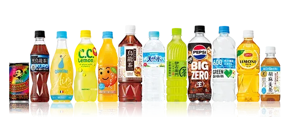 サントリーの飲料製品が並ぶ写真